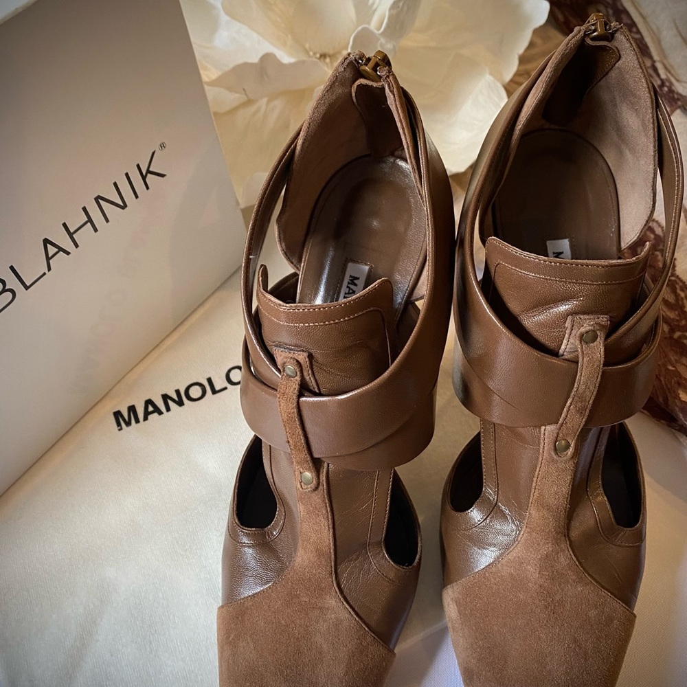 🌟💎HP 3X💎🌟MANOLO BLAHNIK- Luxury Crafted Women's Heels 👠 - Picture 7 of 16